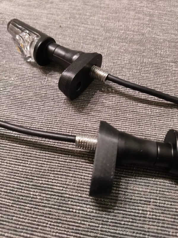 Adaptateur clignotant DUCATI SCRAMBLER – Image 2
